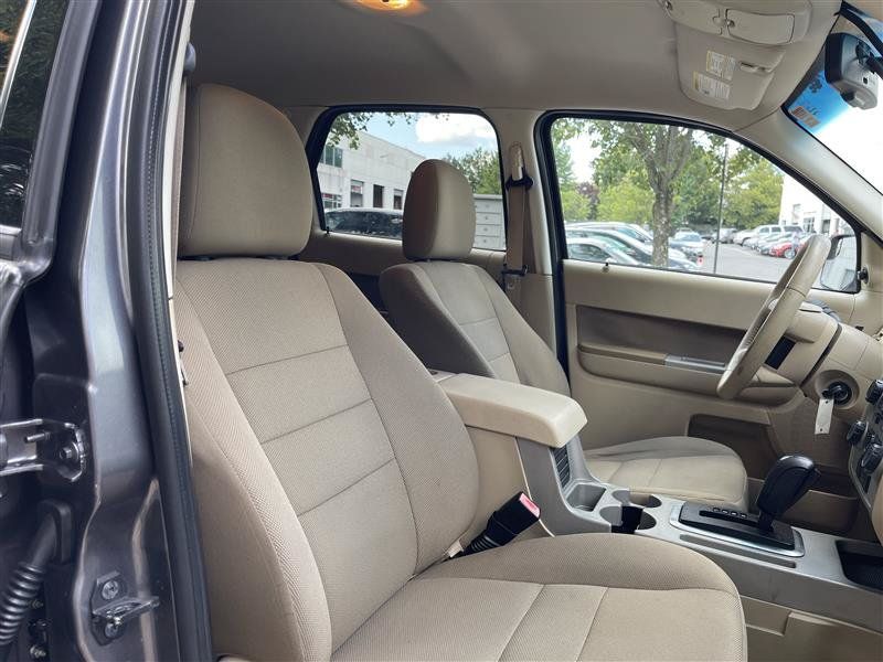 Used 2010 Ford Escape XLT FWD image 34