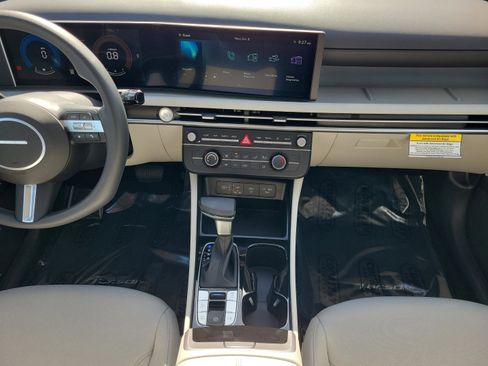 New 2026 Hyundai Tucson SE image 17
