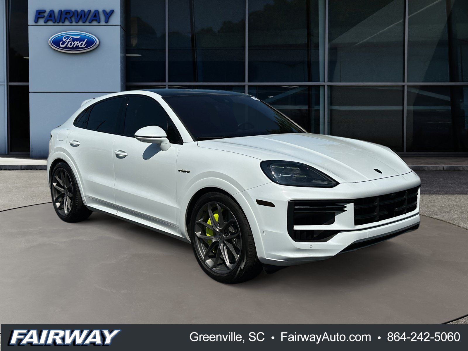 Used 2025 Porsche Cayenne Turbo AWD/4WD image 3