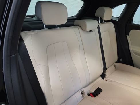 Used 2025 Mercedes-Benz GLA 250 4MATIC image 26