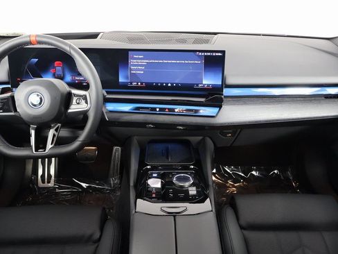 Used 2025 BMW i5 M60 AWD/4WD image 8