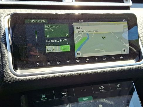 Used 2018 Land Rover Range Rover Velar S image 23