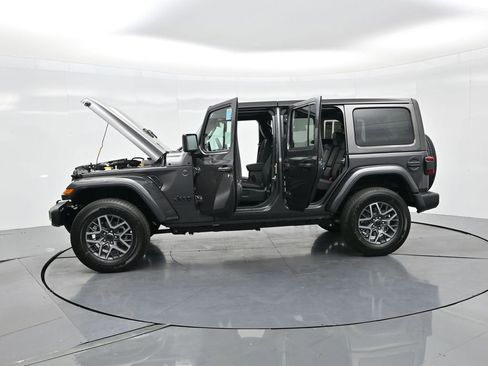 New 2025 Jeep Wrangler Unlimited Sahara w/ Safety Group AWD/4WD image 26