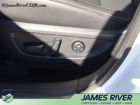 Used 2023 INFINITI QX50 Luxe image 24