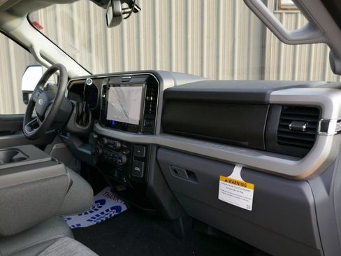 New 2026 Ford F250 XLT w/ XLT Premium Package image 15