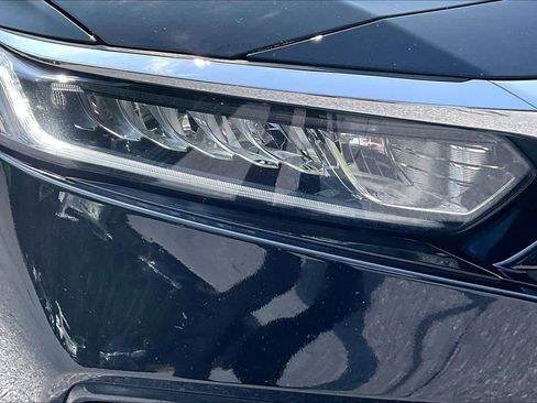 Used 2020 Honda Accord EX image 28