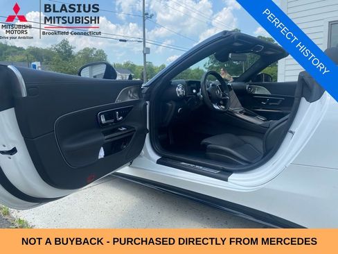 Used 2022 Mercedes-Benz SL 55 AMG 4MATIC w/ Driver Assistance Package image 7