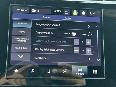 Certified 2024 Jeep Grand Cherokee L Laredo w/ Luxury Tech Group I AWD/4WD image 35