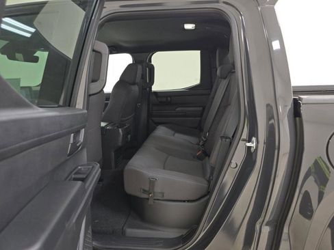 Used 2025 Toyota Tacoma SR5 AWD/4WD image 8
