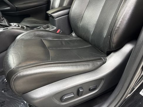 Used 2019 Nissan Rogue SL FWD image 33
