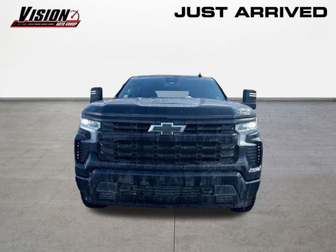 Used 2024 Chevrolet Silverado 1500 RST w/ Z71 Off-Road Package image 2