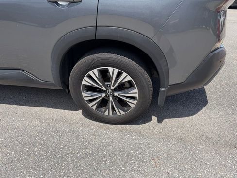 Used 2021 Nissan Rogue SV image 8