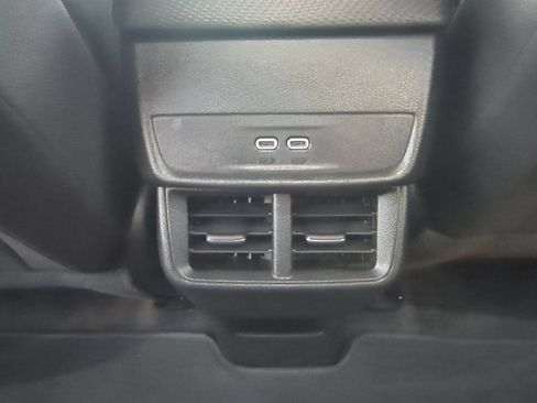 Used 2025 Chevrolet Equinox LT FWD image 21