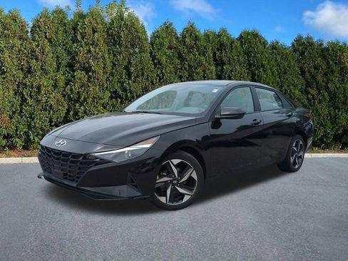 Used 2023 Hyundai Elantra SEL w/ Convenience Package FWD image 1