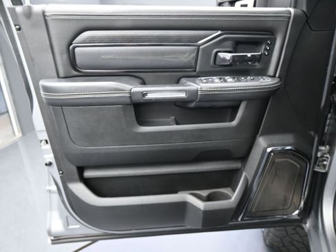 Used 2024 RAM 3500 Limited image 13