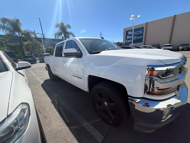 Used 2018 Chevrolet Silverado 1500 LT w/ All Star Edition RWD image 5