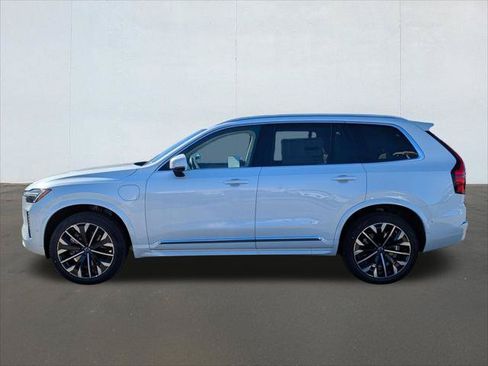 New 2026 Volvo XC90 T8 Ultra w/ Protection Package Premier AWD/4WD image 3