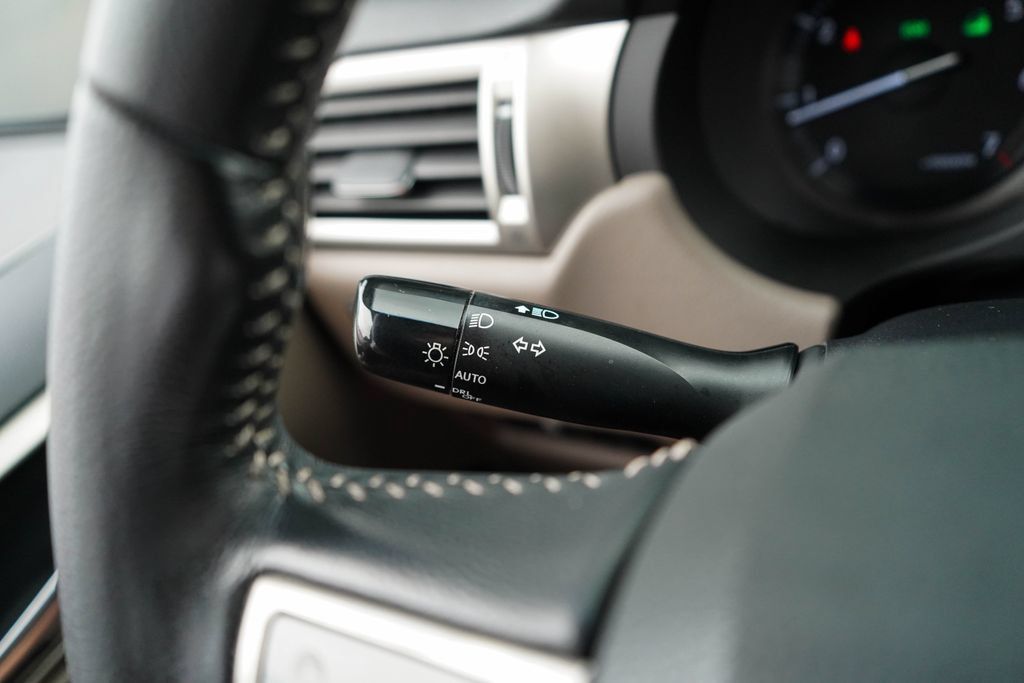 Used 2019 Lexus GX 460 w/ Navigation Package AWD/4WD image 37