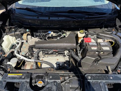 Used 2016 Nissan Rogue SV AWD/4WD image 8