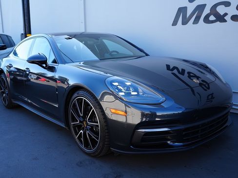 Used 2020 Porsche Panamera 4 image 8