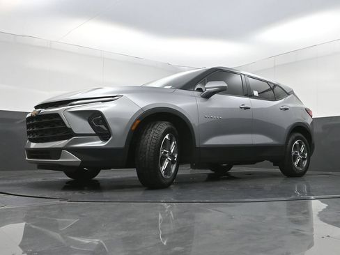 Used 2024 Chevrolet Blazer LT FWD image 24