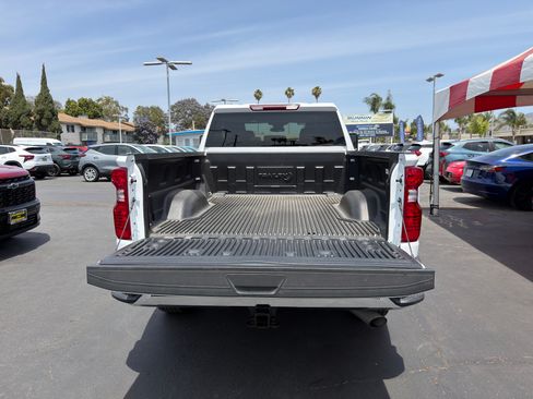 Used 2025 Chevrolet Silverado 2500 LT w/ Convenience Package AWD/4WD image 17
