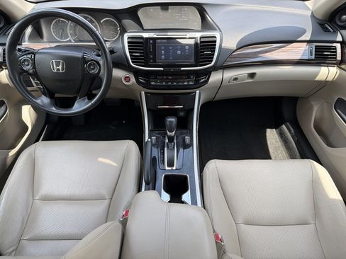 Used 2017 Honda Accord EX-L image 3