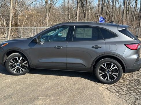 Certified 2022 Ford Escape SEL w/ SEL Stealth AWD Package image 5