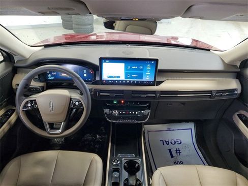 Certified 2023 Lincoln Corsair AWD w/ Equipment Group 101A image 25