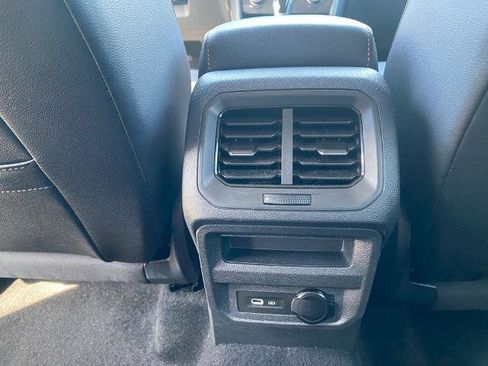 Used 2024 Volkswagen Tiguan Wolfsburg Edition image 30