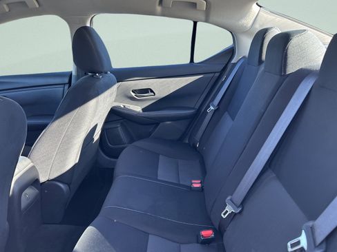 Used 2024 Nissan Sentra SV image 21