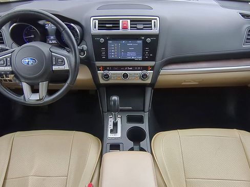 Used 2015 Subaru Outback 2.5i Limited image 14