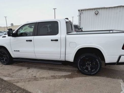 Used 2025 RAM 1500 Big Horn AWD/4WD image 8