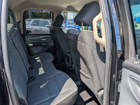 Used 2020 RAM 1500 Big Horn AWD/4WD image 11