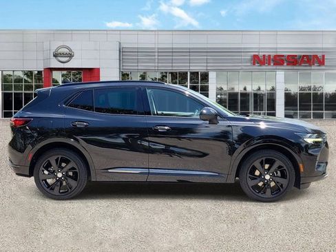 Used 2021 Buick Envision Essence w/ Technology Package I FWD image 3