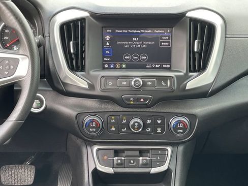 Used 2023 GMC Terrain SLE w/ Driver Convenience Package FWD image 15