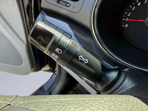 Used 2013 Kia Sorento LX AWD/4WD image 26
