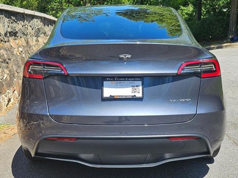 Used 2023 Tesla Model Y Long Range AWD/4WD image 9