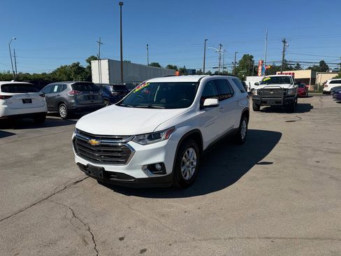 Used 2019 Chevrolet Traverse LT FWD image 7
