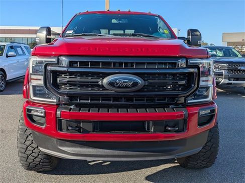 Used 2022 Ford F250 Lariat w/ Black Appearance Package image 9