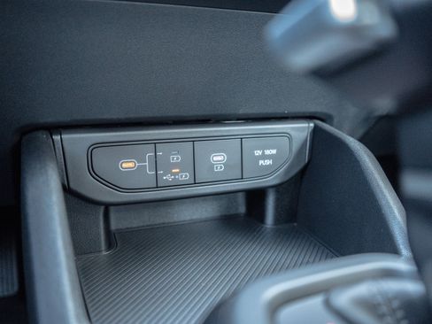 New 2025 Kia K4 FWD image 23