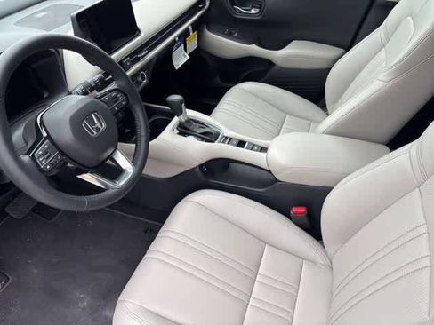 Used 2026 Honda HR-V LX image 9