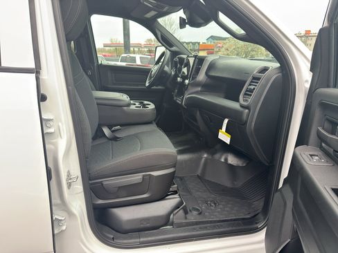 New 2026 RAM 2500 Tradesman AWD/4WD image 10