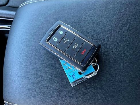 New 2025 Jeep Grand Cherokee Limited w/ Luxury Tech Group II image 20