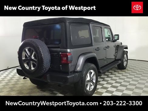 Used 2021 Jeep Wrangler Unlimited Sahara image 7