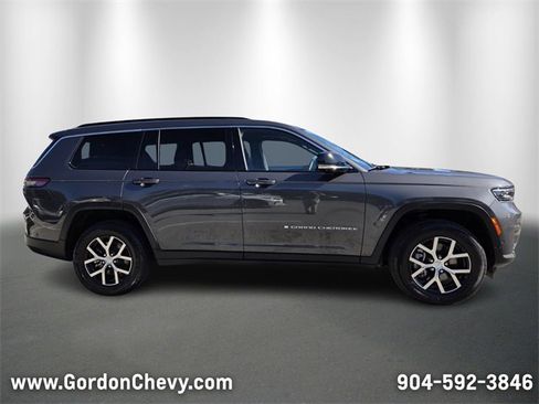 Used 2024 Jeep Grand Cherokee L Limited w/ Luxury Tech Group II image 7