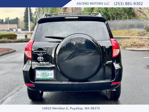 Used 2008 Toyota RAV4 Sport Utility 4D image 4