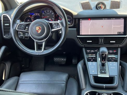 Certified 2020 Porsche Cayenne AWD/4WD image 14