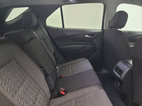Used 2023 Chevrolet Equinox LT FWD image 19
