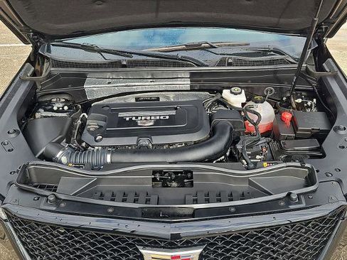 Certified 2025 Cadillac XT4 Sport image 28